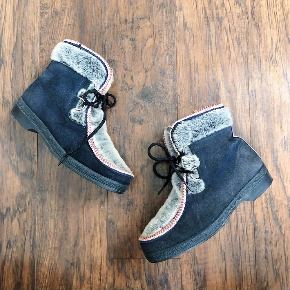 Yodelers • vintage 70s fur trimmed boots black suede faux fur lace up ankle